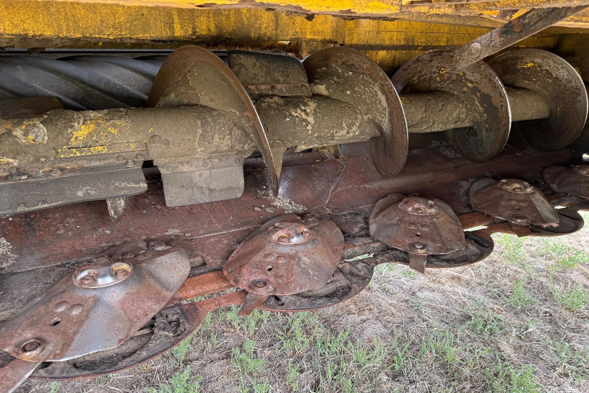 gallery 2014 New Holland Speedrower 240 Self-Propelled Windrower