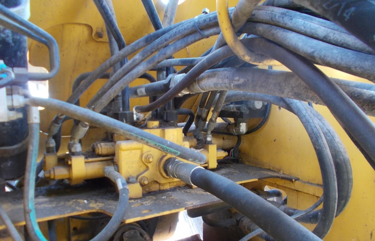 gallery 2015 John Deere 544K Wheel Loader