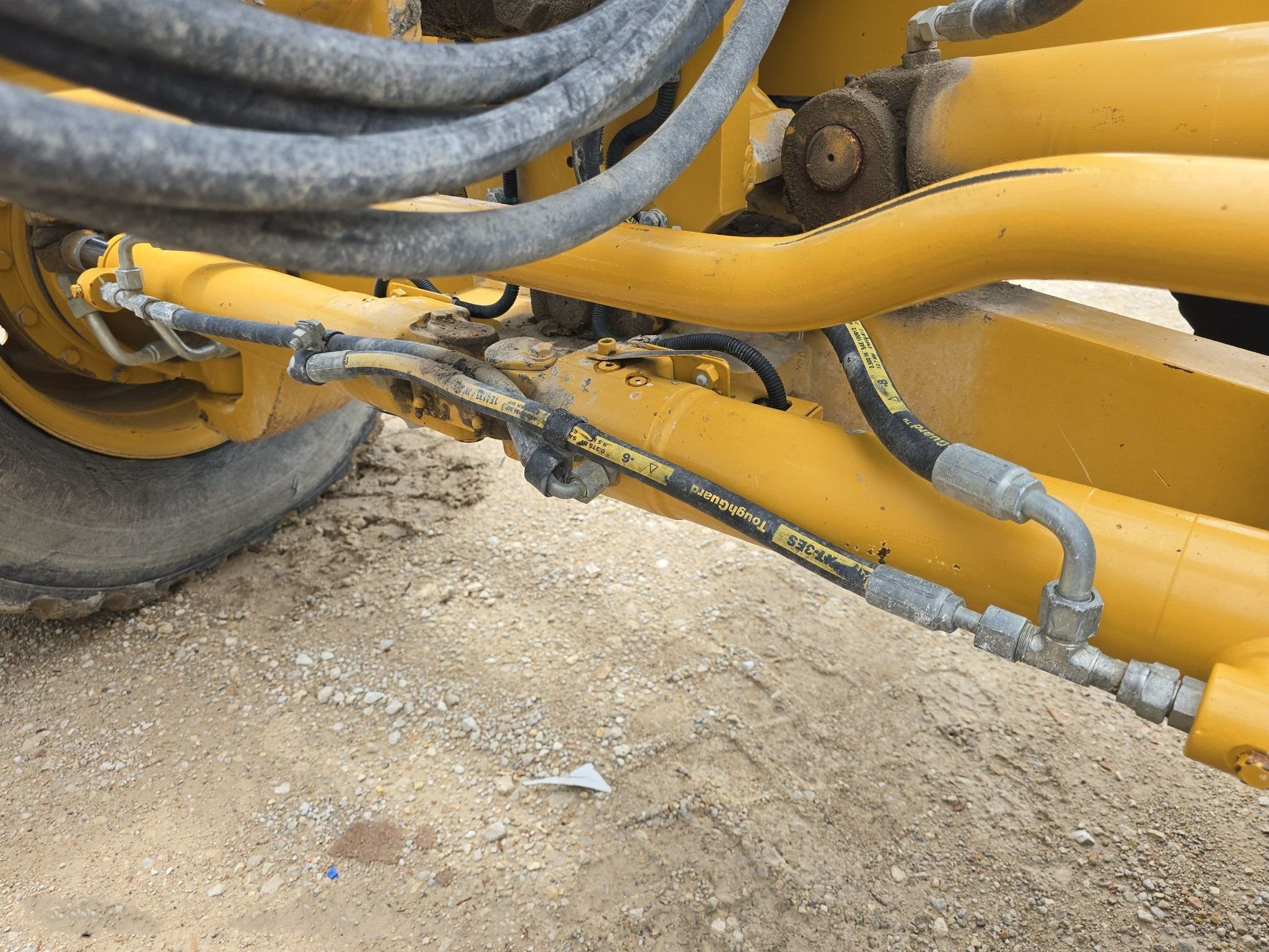 gallery 2012 Caterpillar 140M2 motor grader