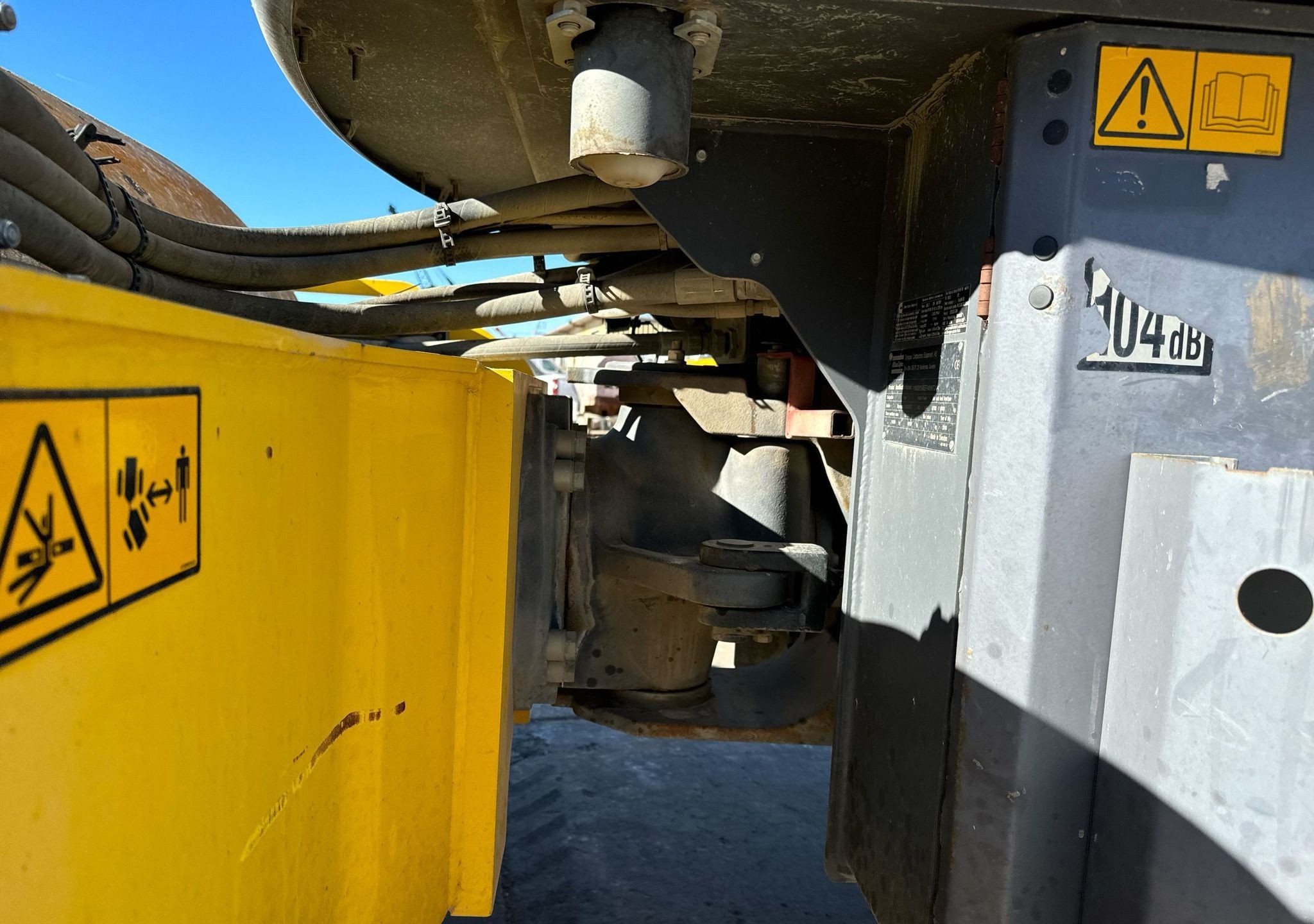 gallery 2015 Dynapac CA2500D Single Drum Vibratory Roller