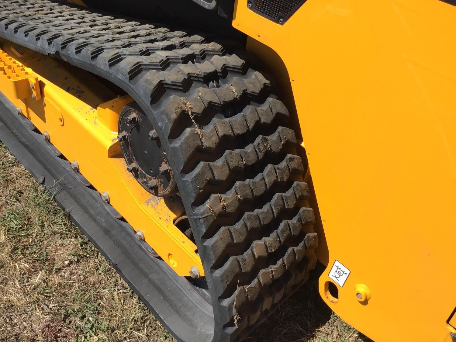 gallery 2015 JCB 260T Skid Steer Track Loader