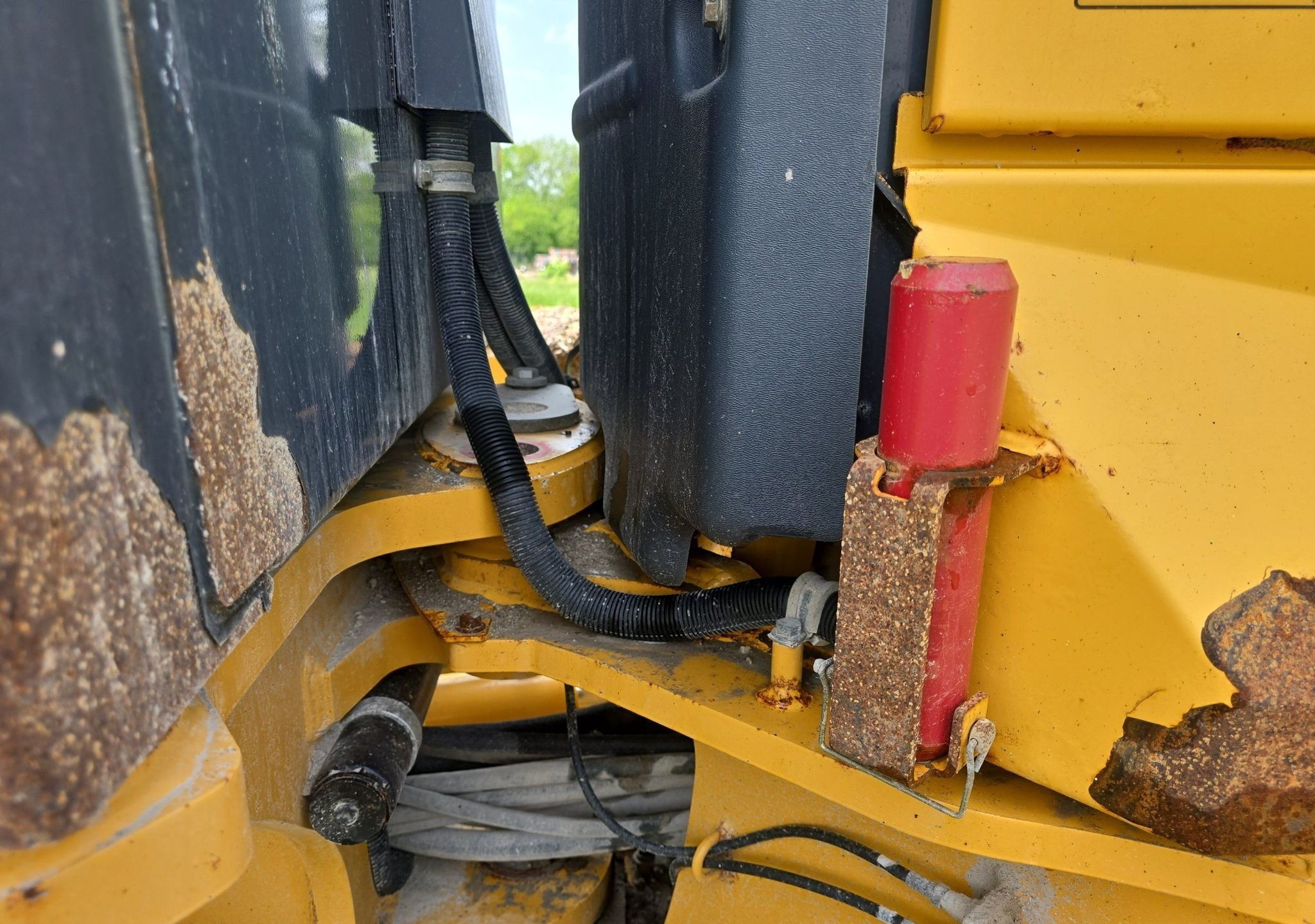gallery 2013 John Deere 770G motor grader