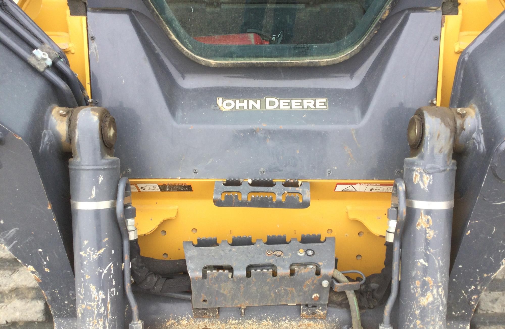 gallery 2018 John Deere 331G Skid Steer