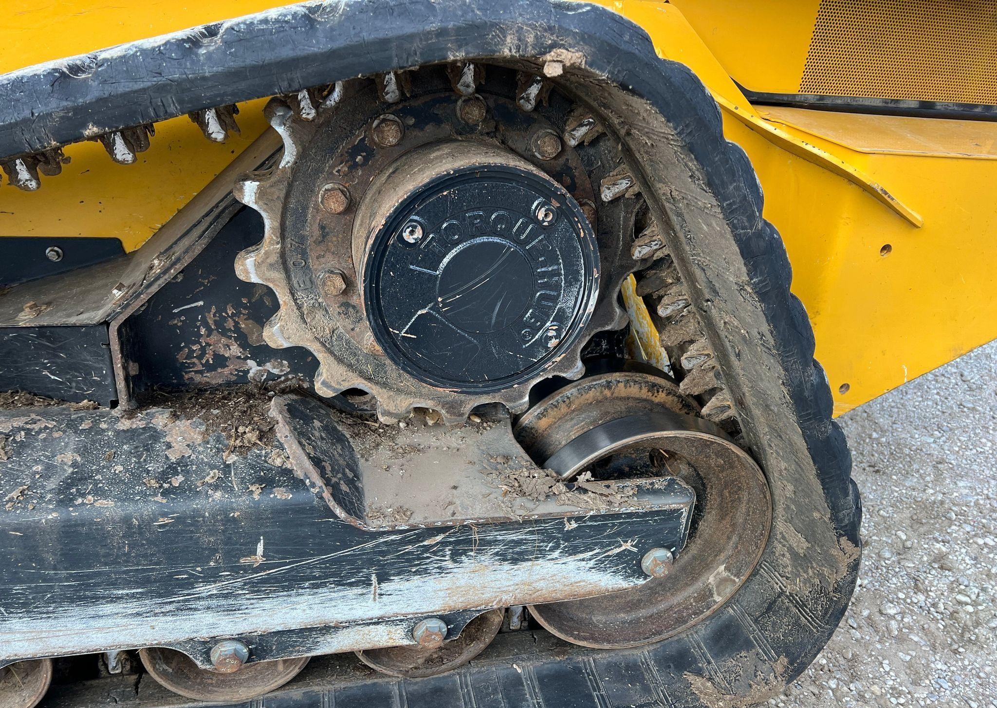 gallery 2019 John Deere 333G  tracked skid steer loader