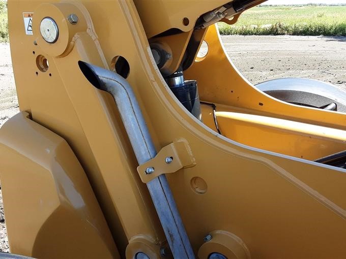 gallery 2016 Caterpillar TL943D 4x4x4 Telehandler