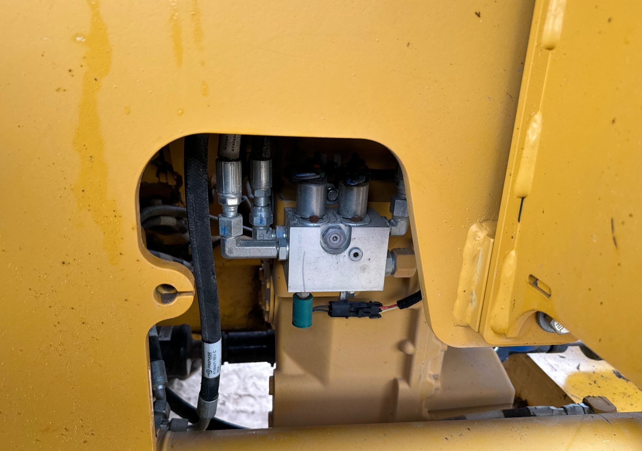 gallery 2022 John Deere 544 P-Tier wheel loader