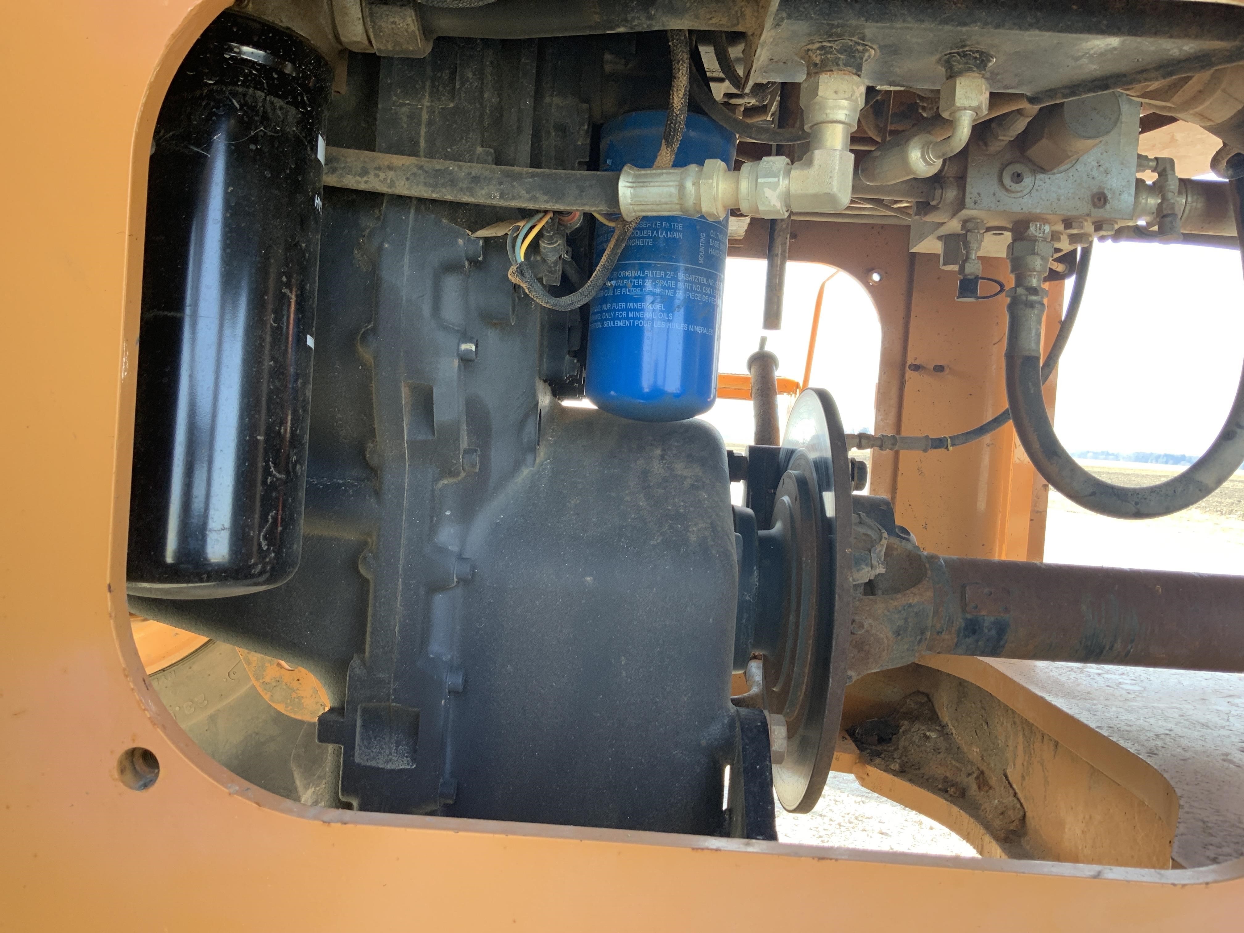 gallery 2013 Case 821F Wheel Loader