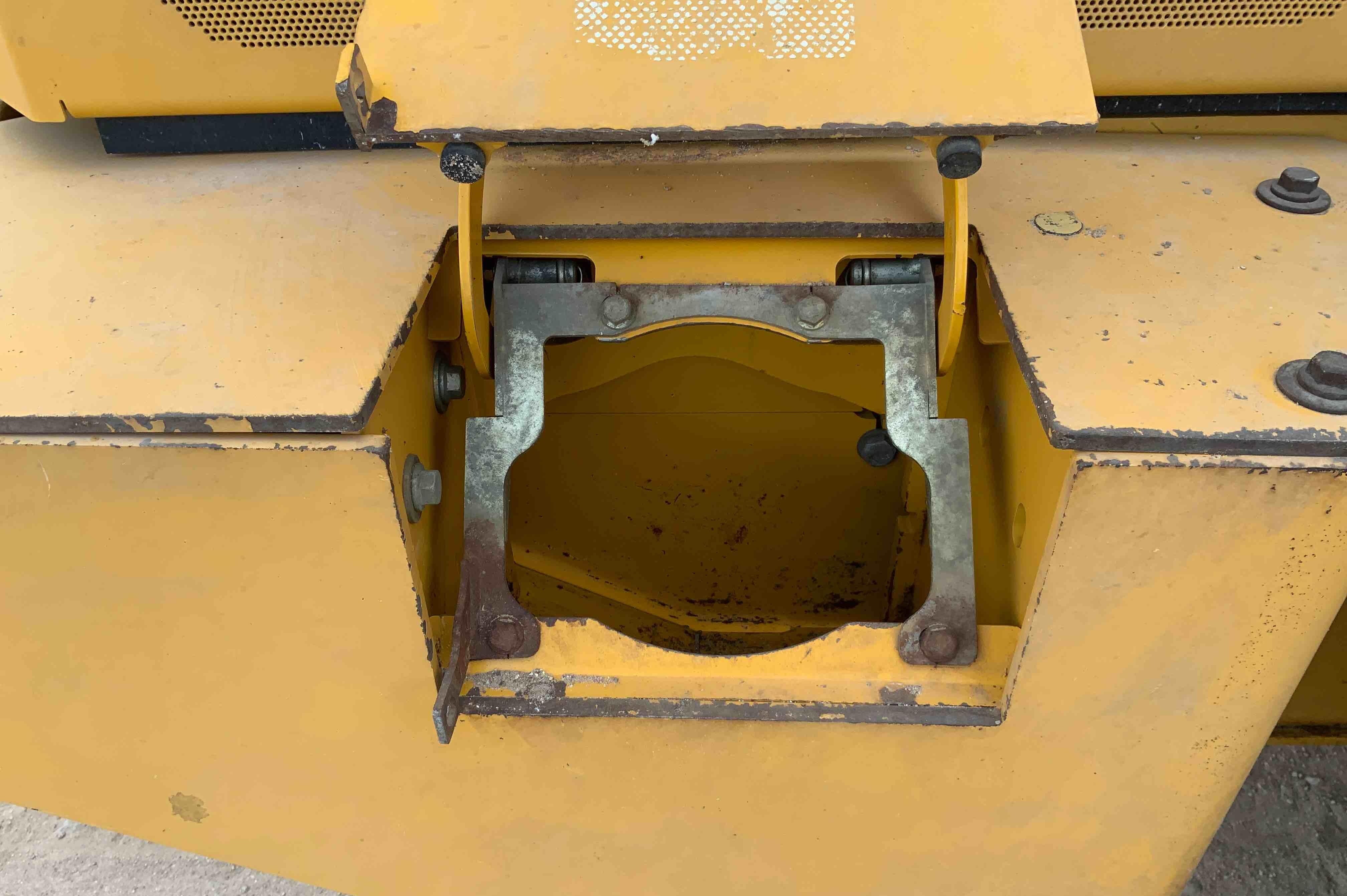 gallery John Deere 444K High Lift Wheel Loader