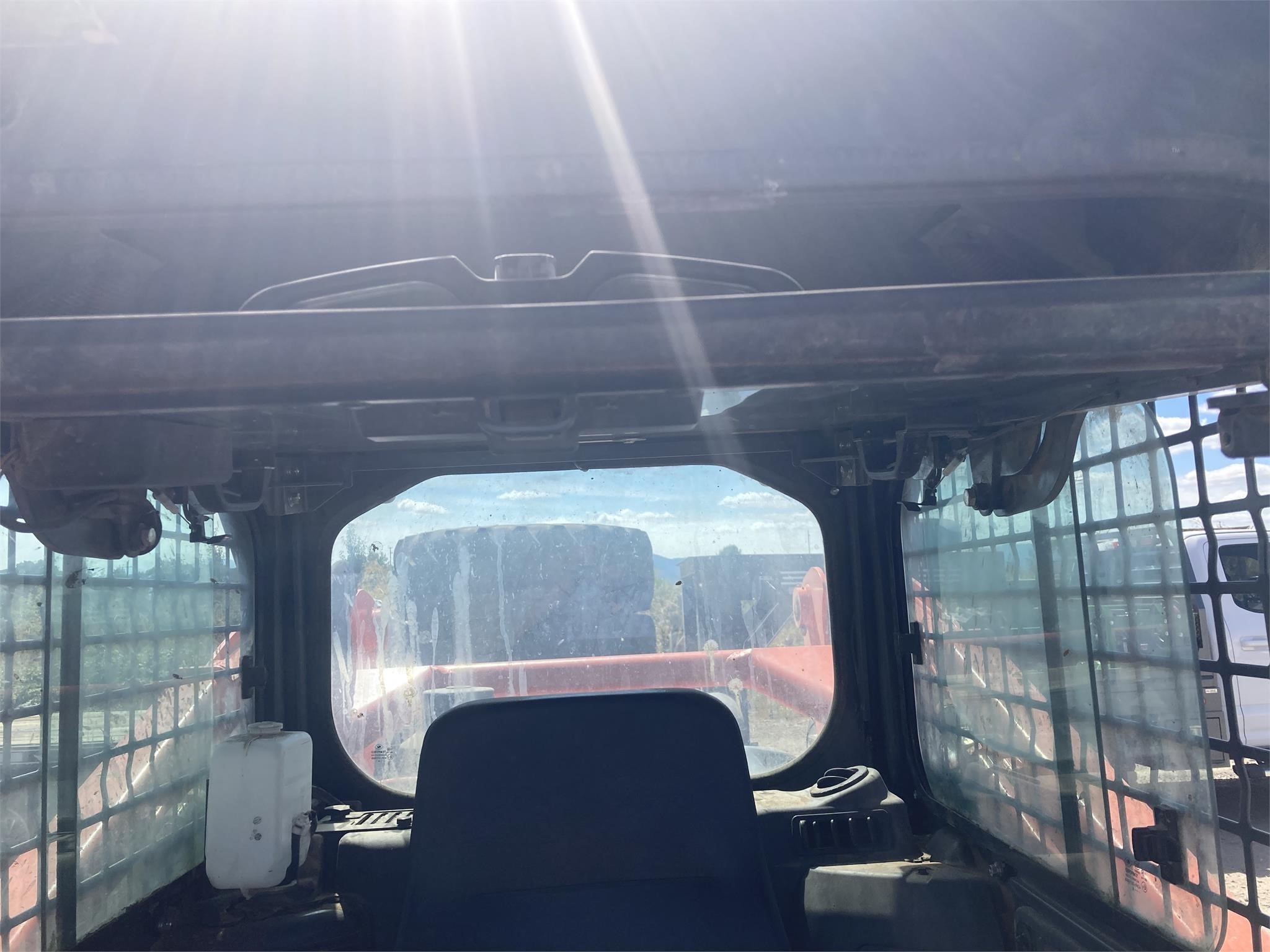 gallery 2019 KUBOTA SVL95-2S Skid Steer