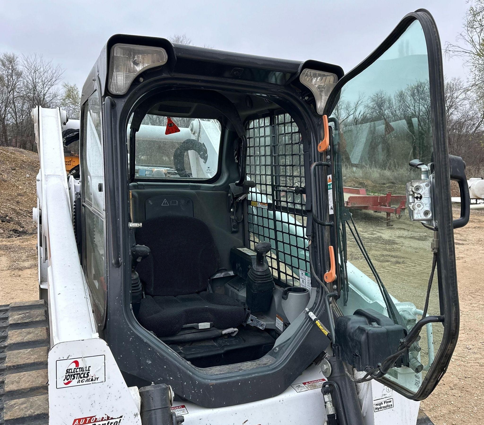 gallery 2020 Bobcat T870 tracked skid steer loader