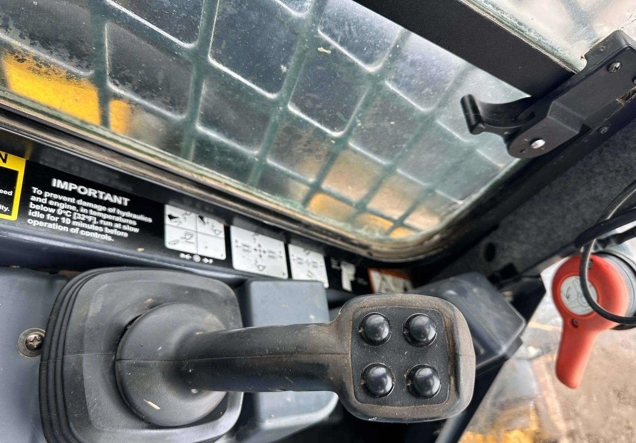 gallery 2019 John Deere 325G tracked skid steer loader