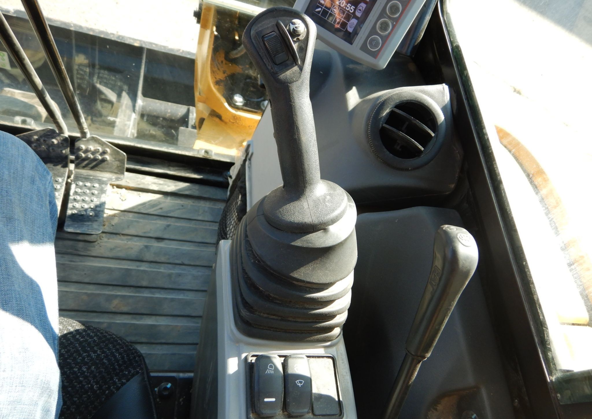 gallery 2018 Caterpillar 305E2 CR mini excavator