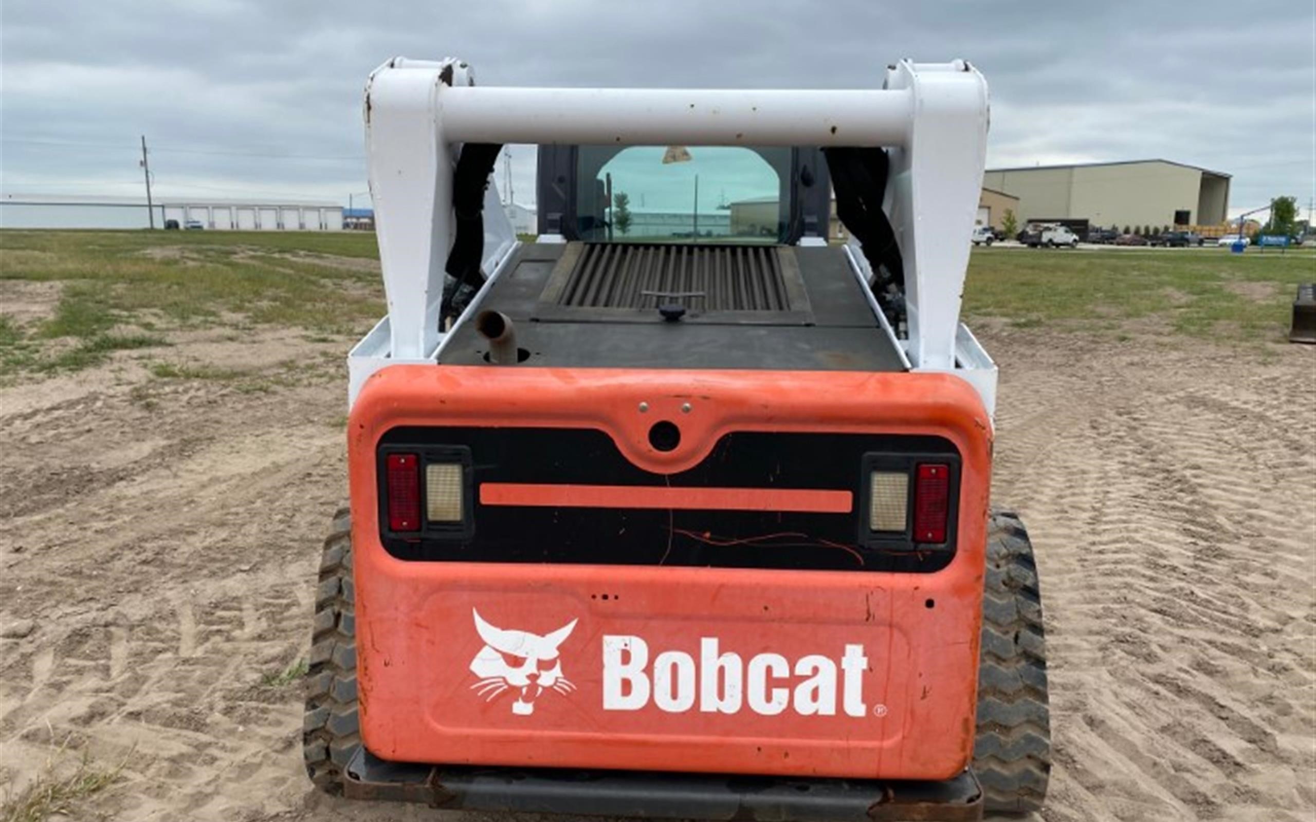 gallery 2015 Bobcat T770 Compact Track Loader
