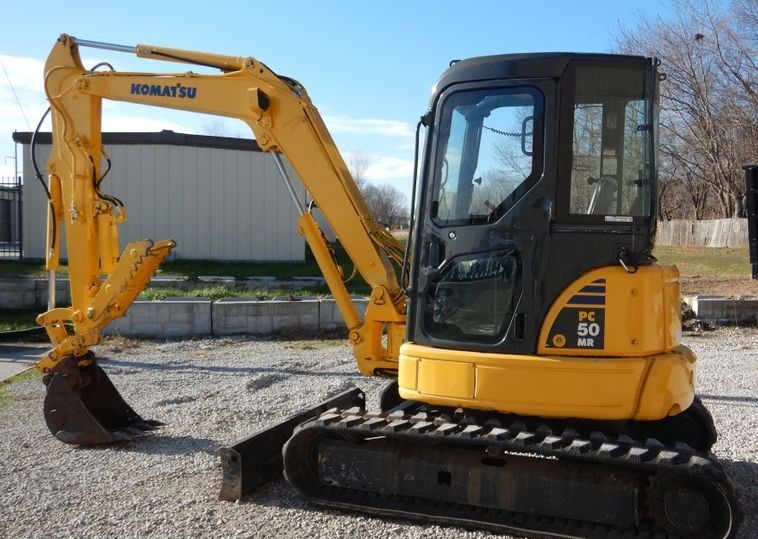 gallery 2006 Komatsu PC50MR-2 mini excavator