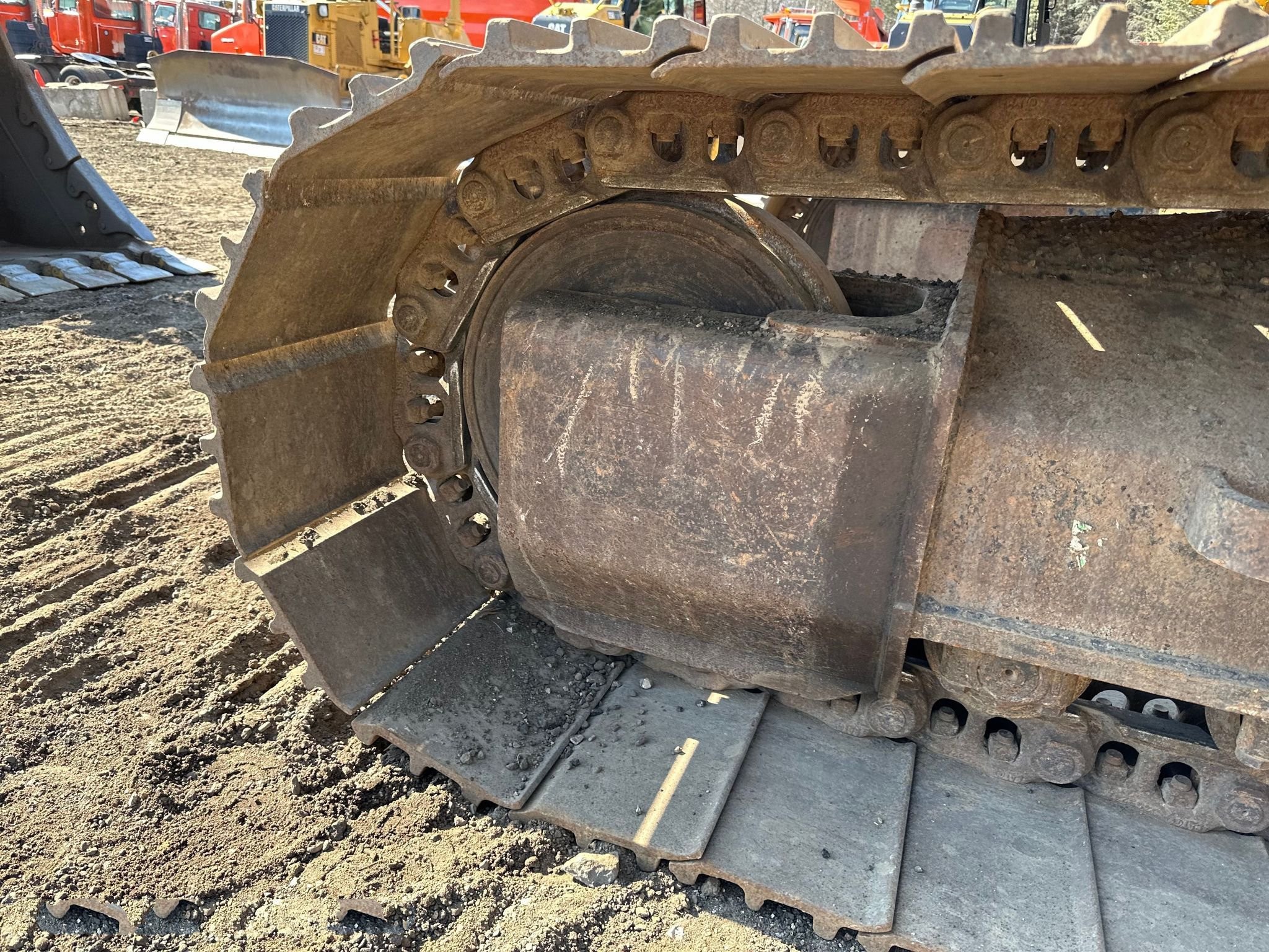 gallery 2015 Caterpillar 323FL excavator