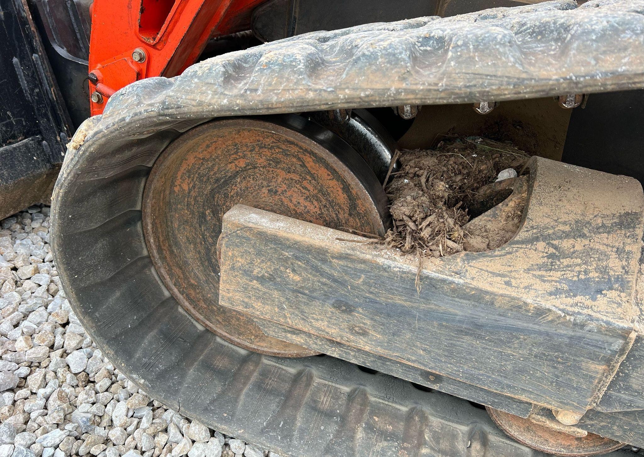 gallery 2019 Kubota SVL95-2S tracked skid steer loader