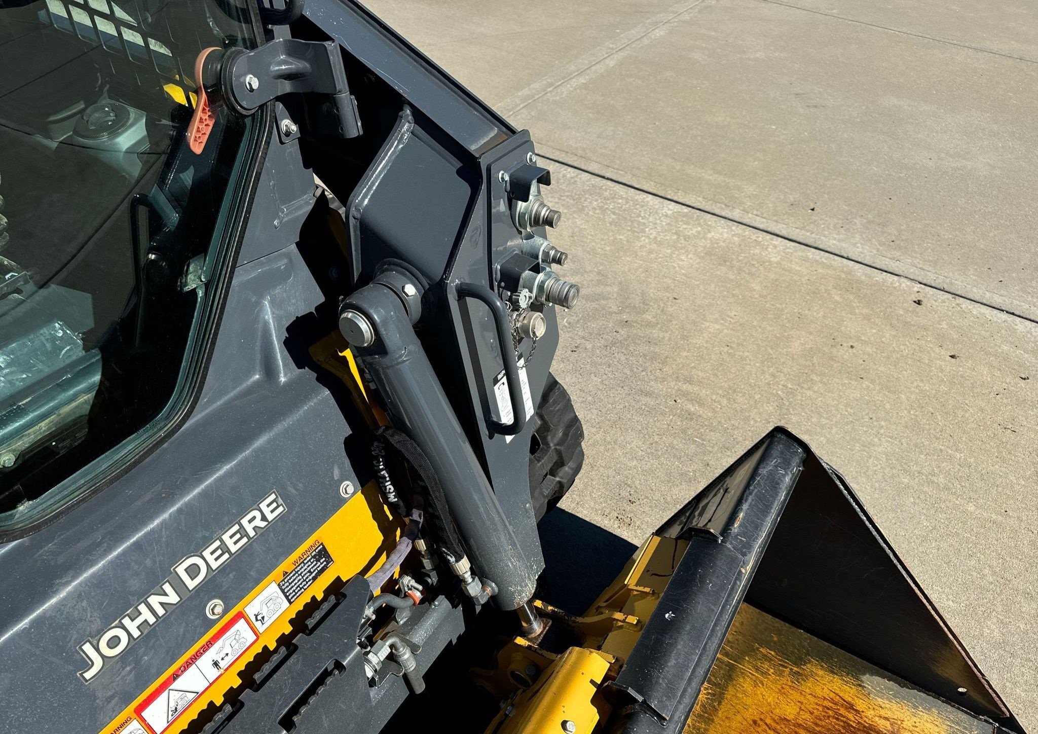 gallery 2023 John Deere 317G tracked skid steer loader