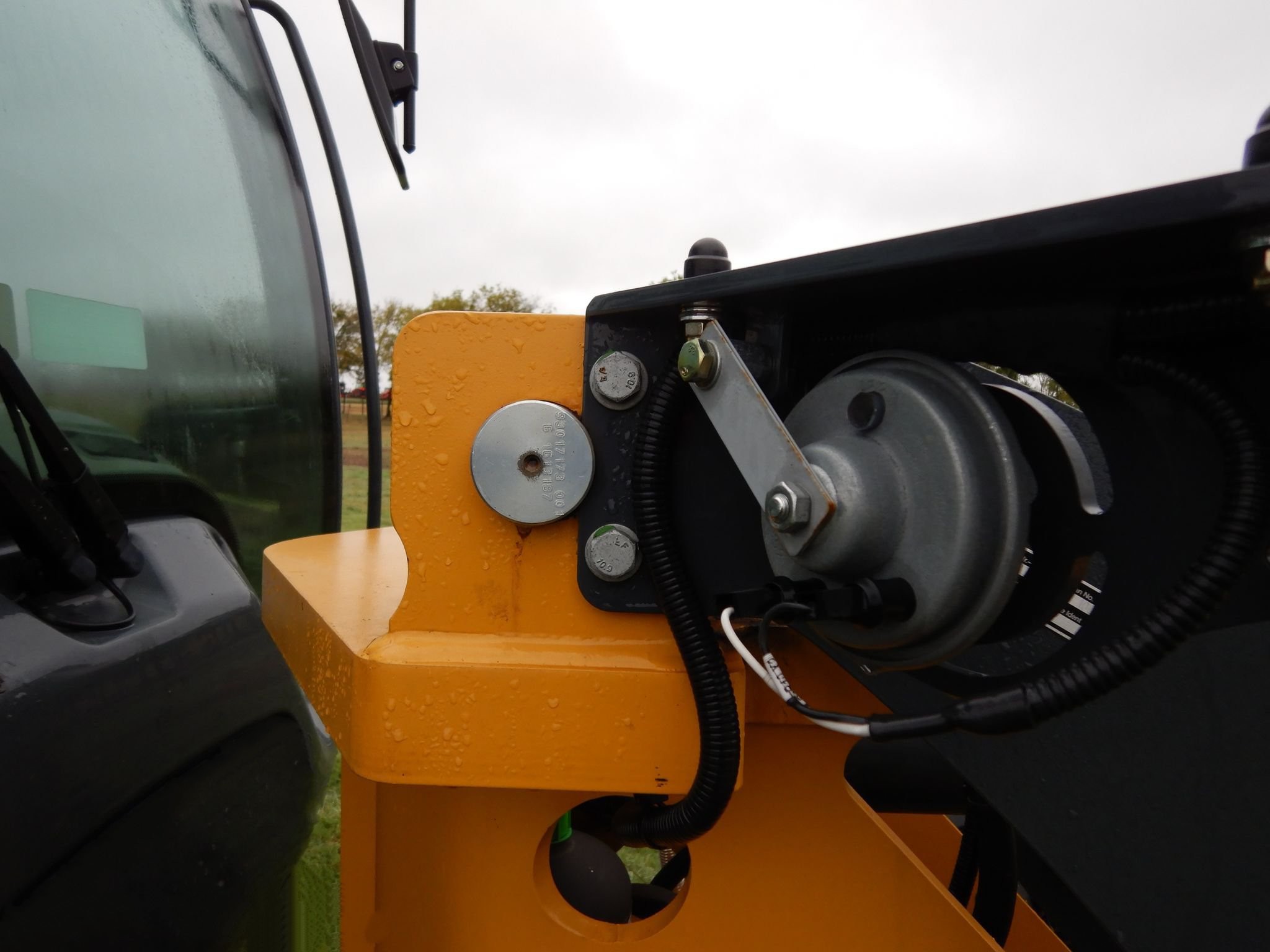 gallery 2018 John Deere 204L Wheel Loader