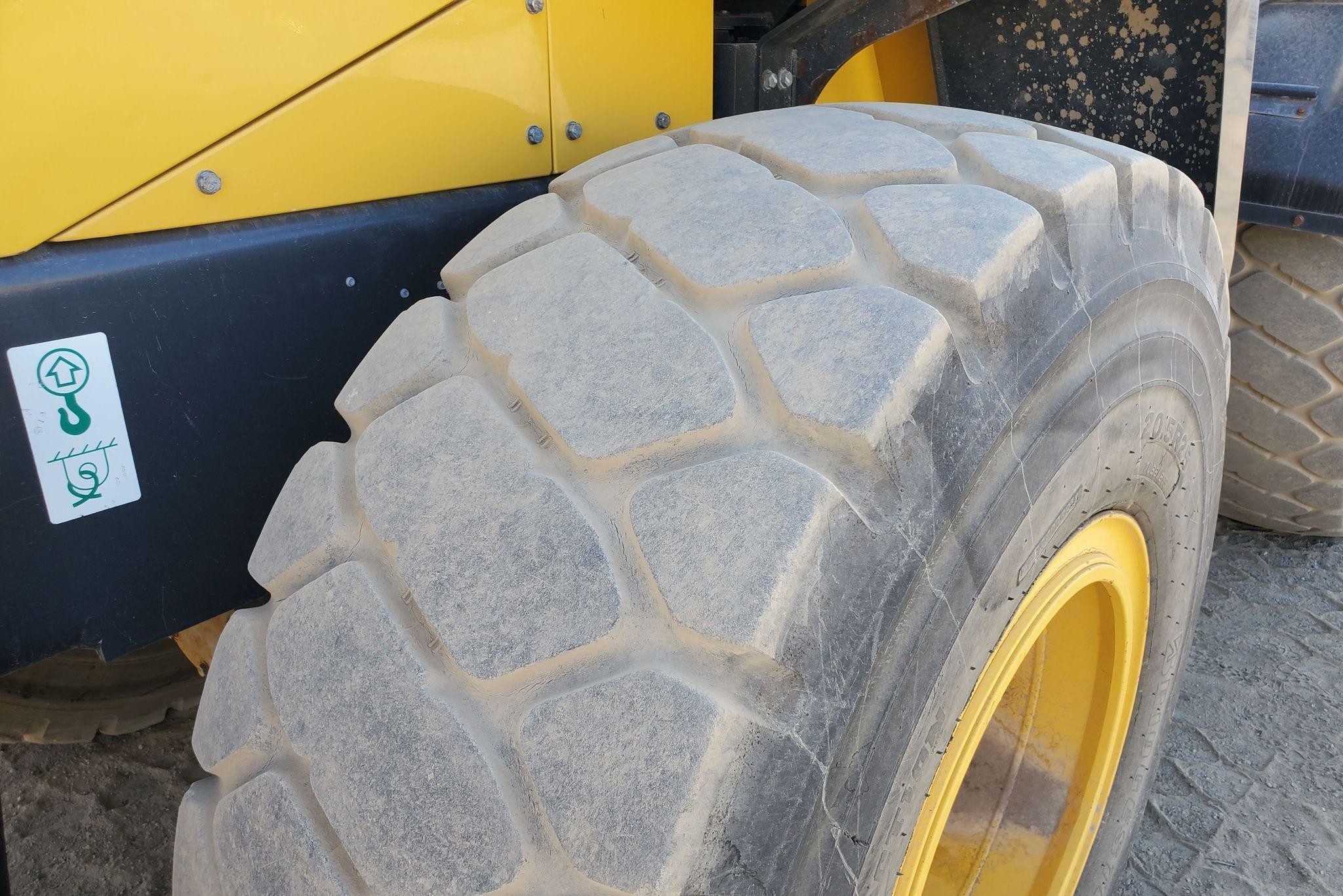 gallery 2014 Komatsu WA270-7 wheel loader