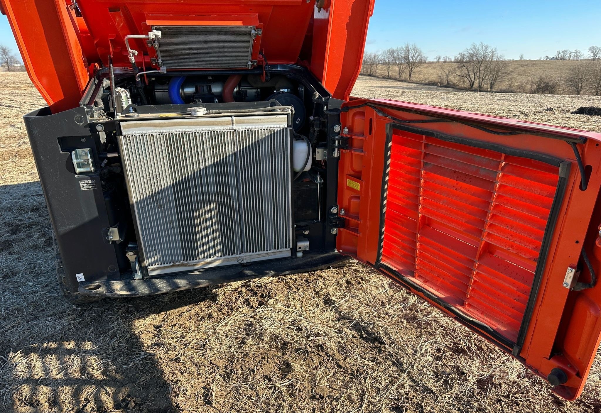 gallery 2019 Kubota SVL95-2S tracked skid steer loader