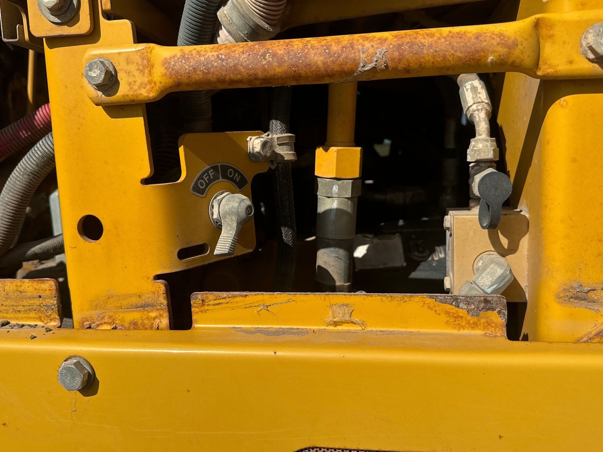 gallery 2013 John Deere 772G motor grader