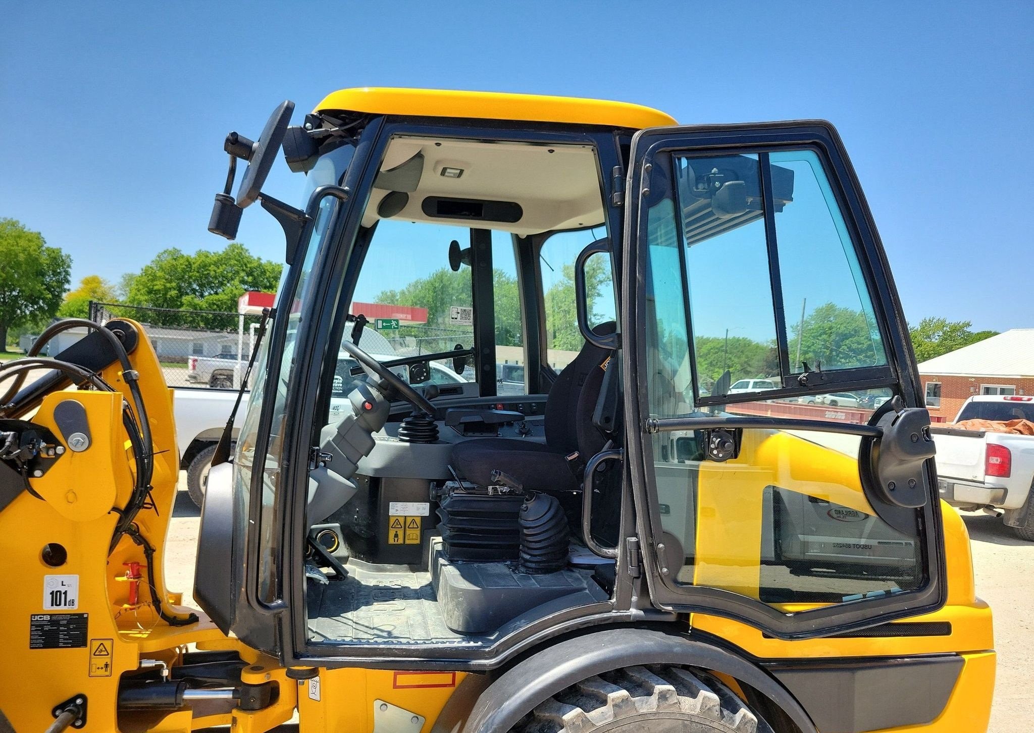 gallery 2022 JCB 407 wheel loader