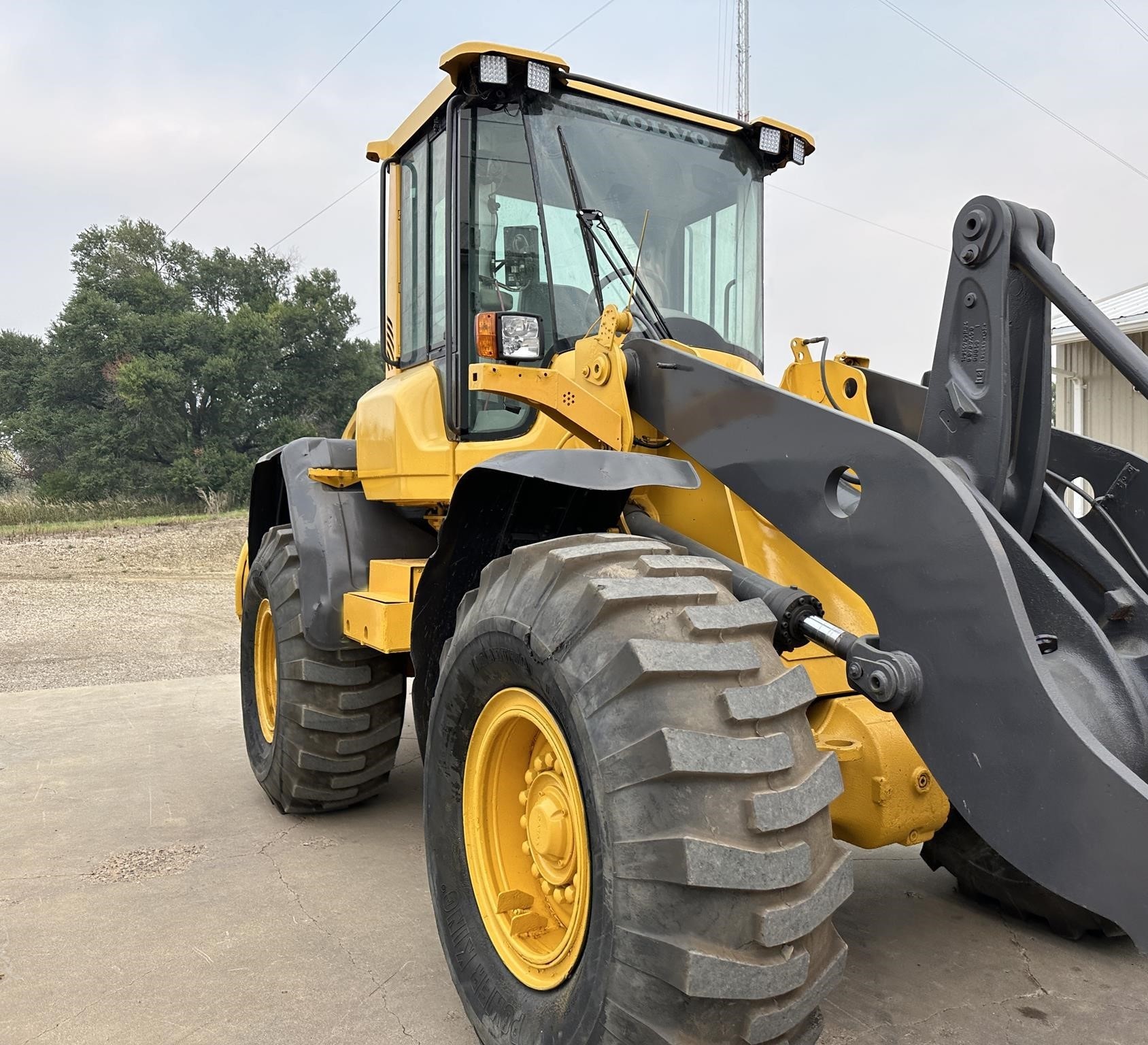gallery 2017 VOLVO L70H Wheel Loader