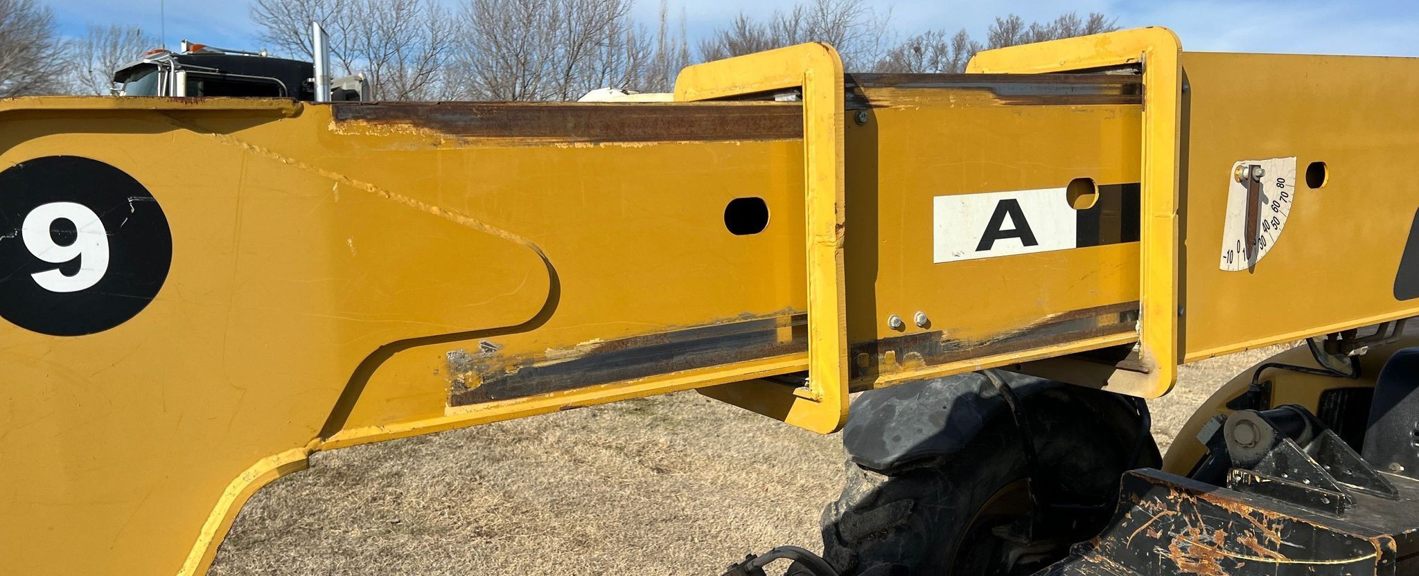 gallery 2010 Caterpillar TL943 telehandler
