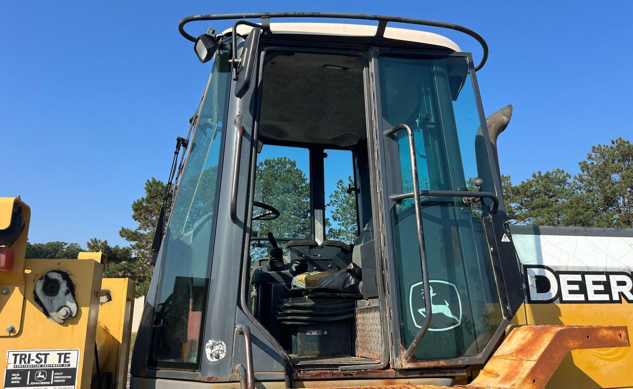 gallery 2005 John Deere 544J wheel loader