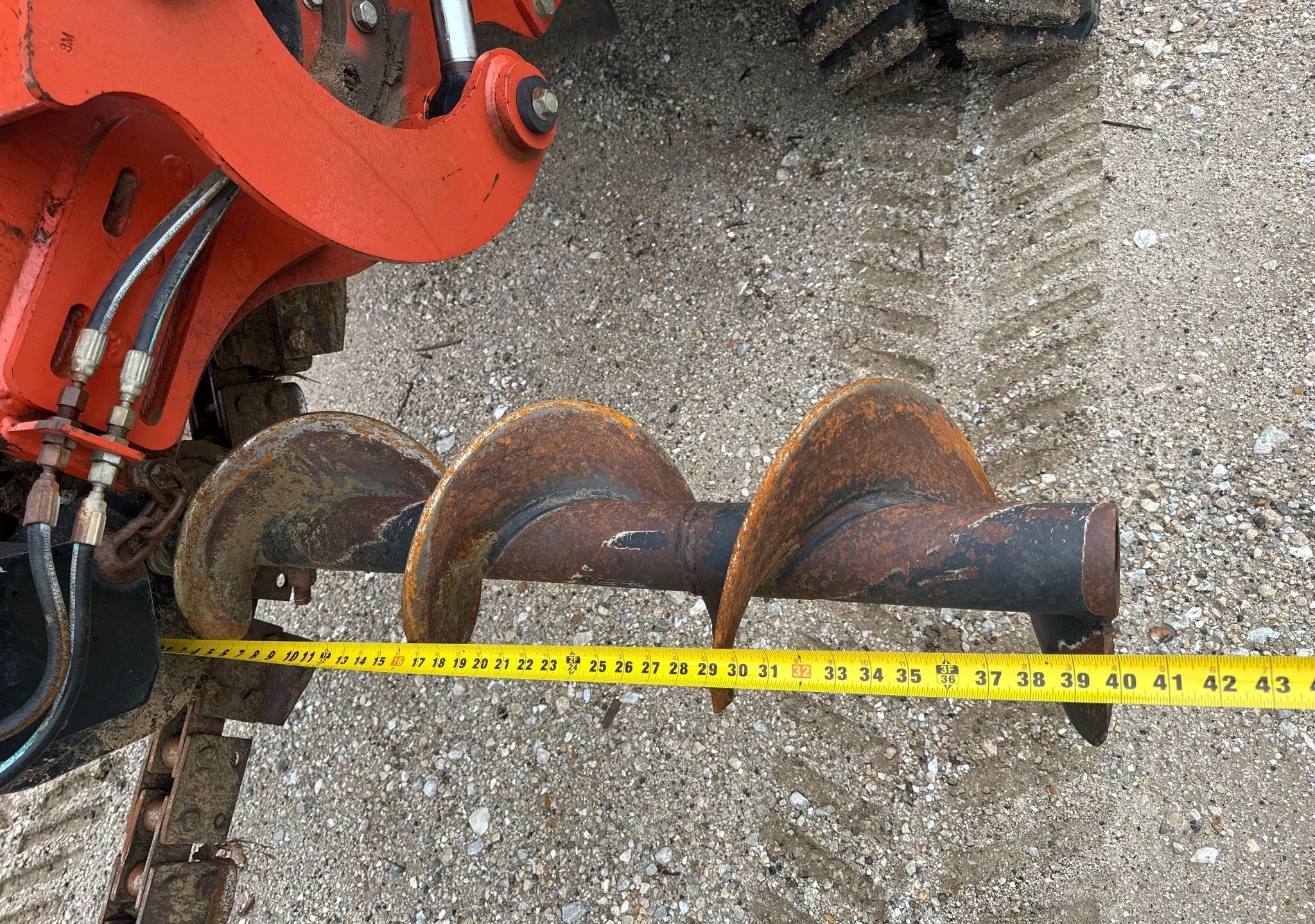 gallery 2013 Ditch Witch RT120 Quad trencher