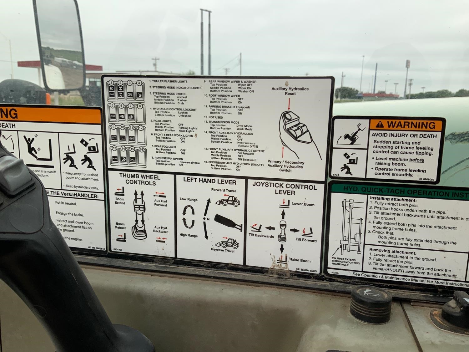 gallery 2010 Bobcat V723 4x4x4 Telehandler
