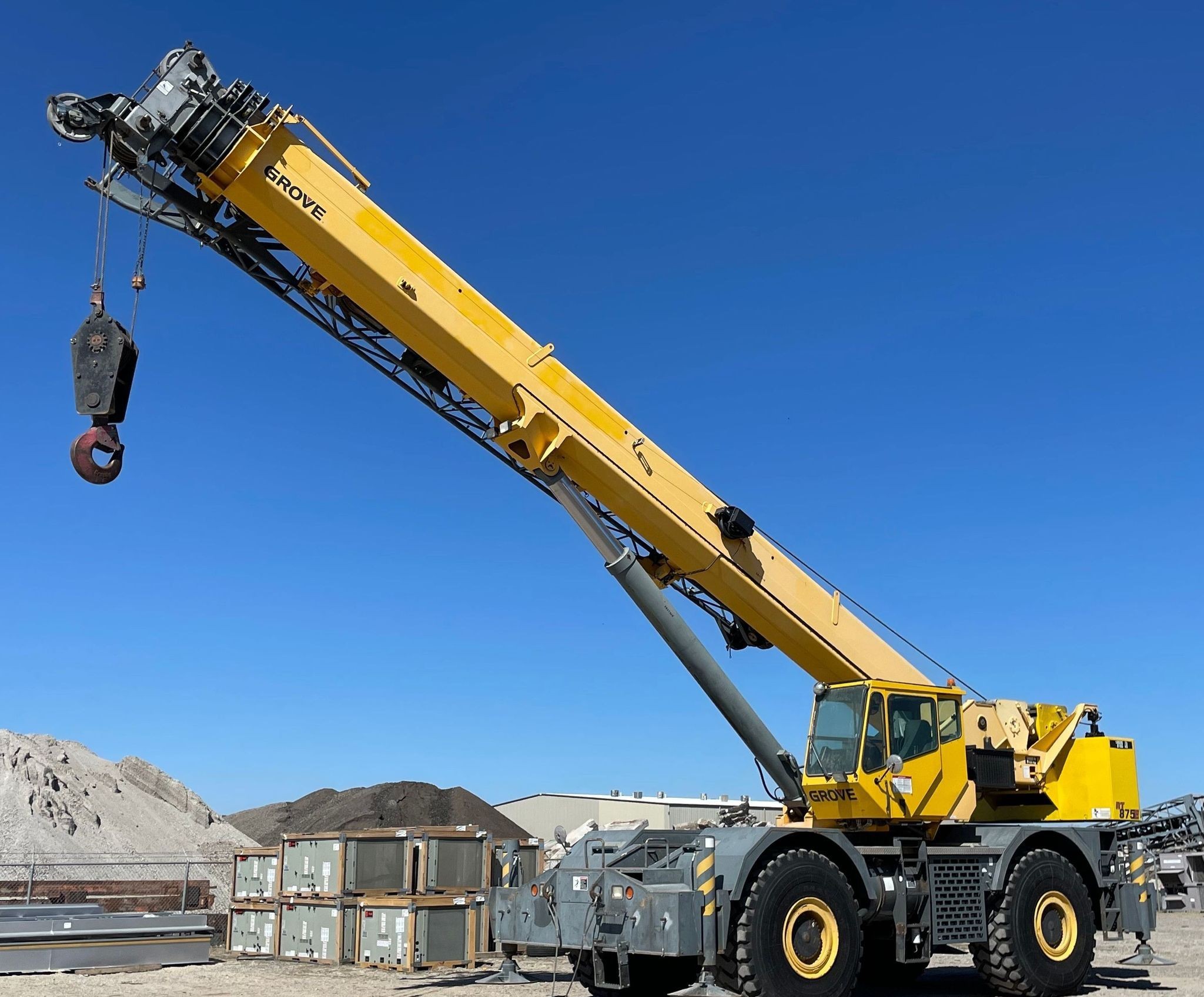 gallery 2007 Grove RT875E crane