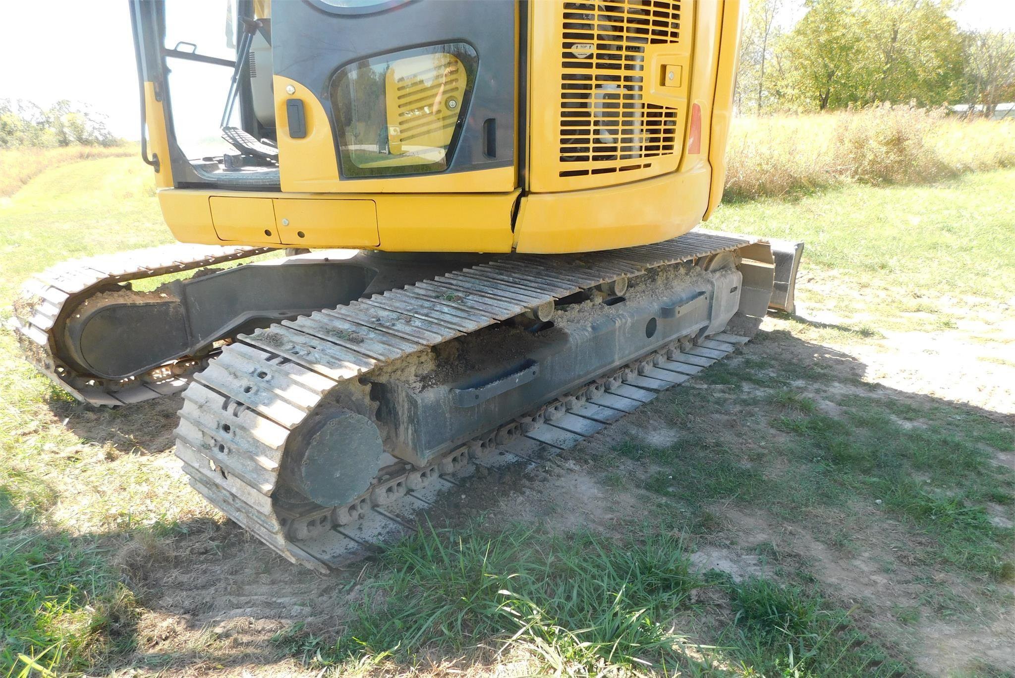 gallery 2016 KOMATSU PC138US LC-11