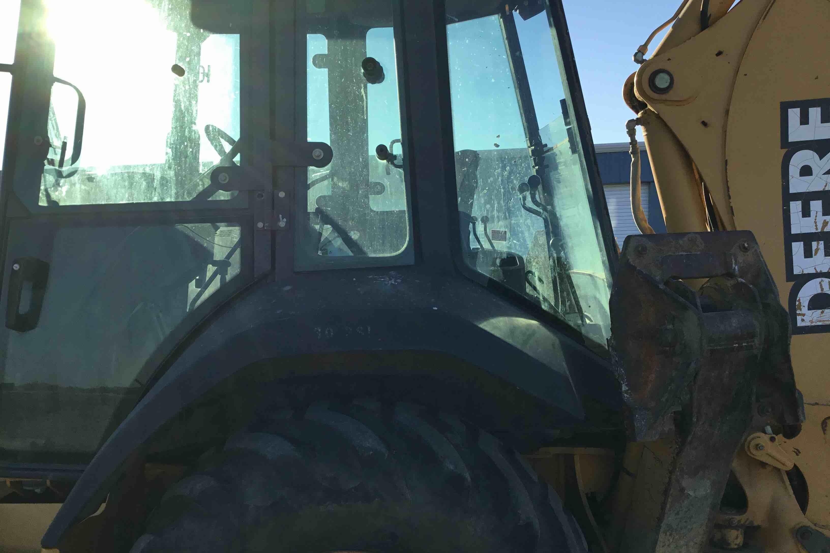 gallery 2001 John Deere 310G 4x4 Loader Backhoe WExtendahoe
