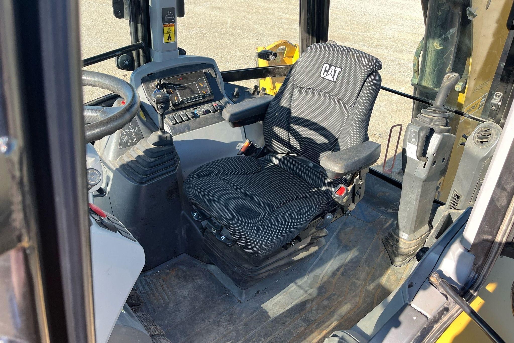 gallery 2021 Caterpillar 420ST HRC backhoe