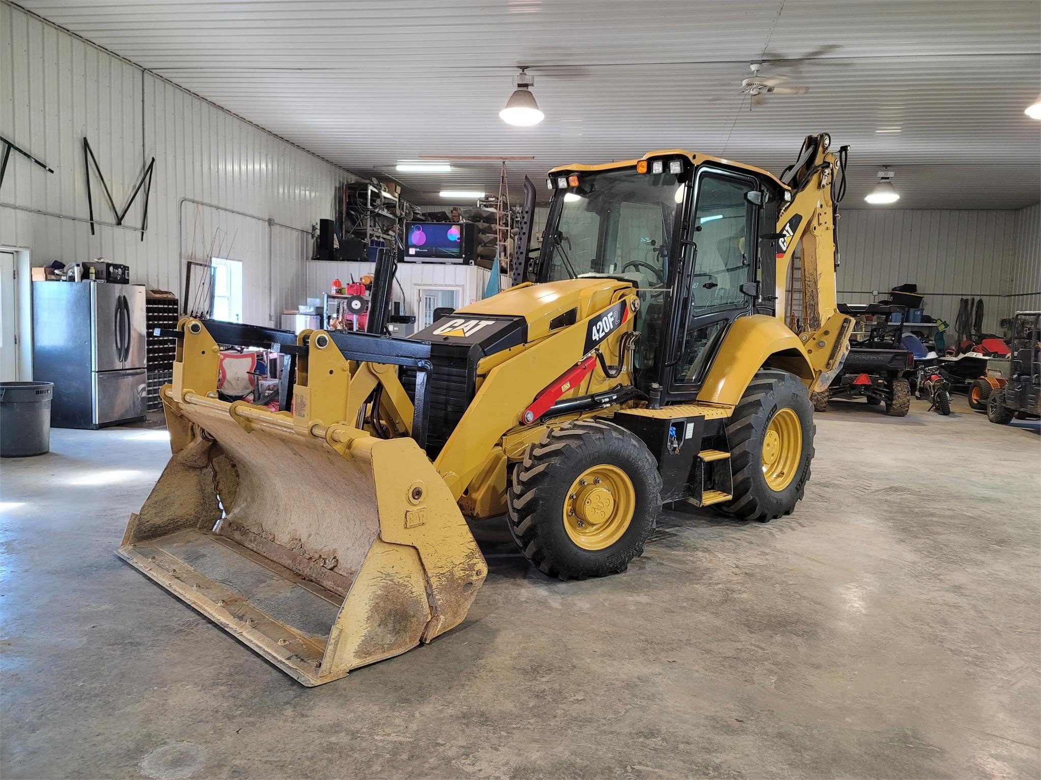 gallery 2018 Caterpillar 420F2 Backhoe