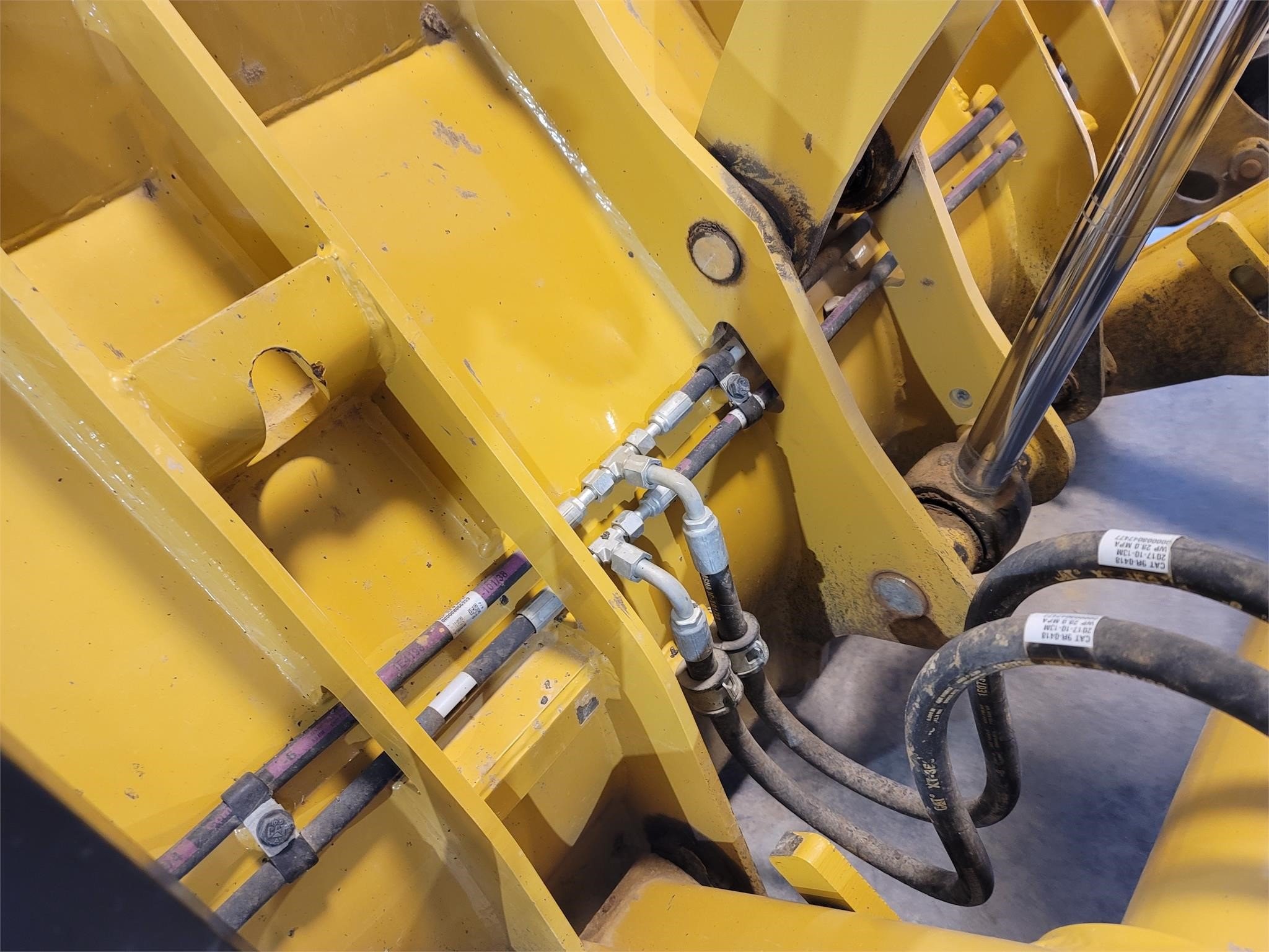 gallery 2018 Caterpillar 420F2 Backhoe