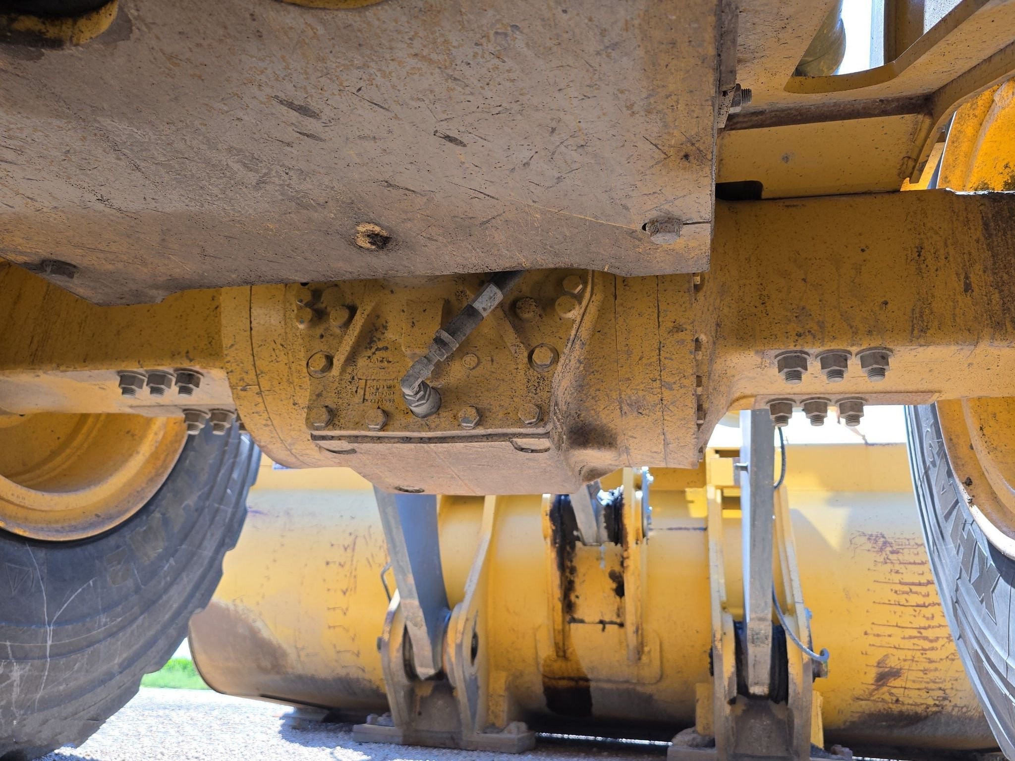 gallery 2014 John Deere 824K Wheel Loader