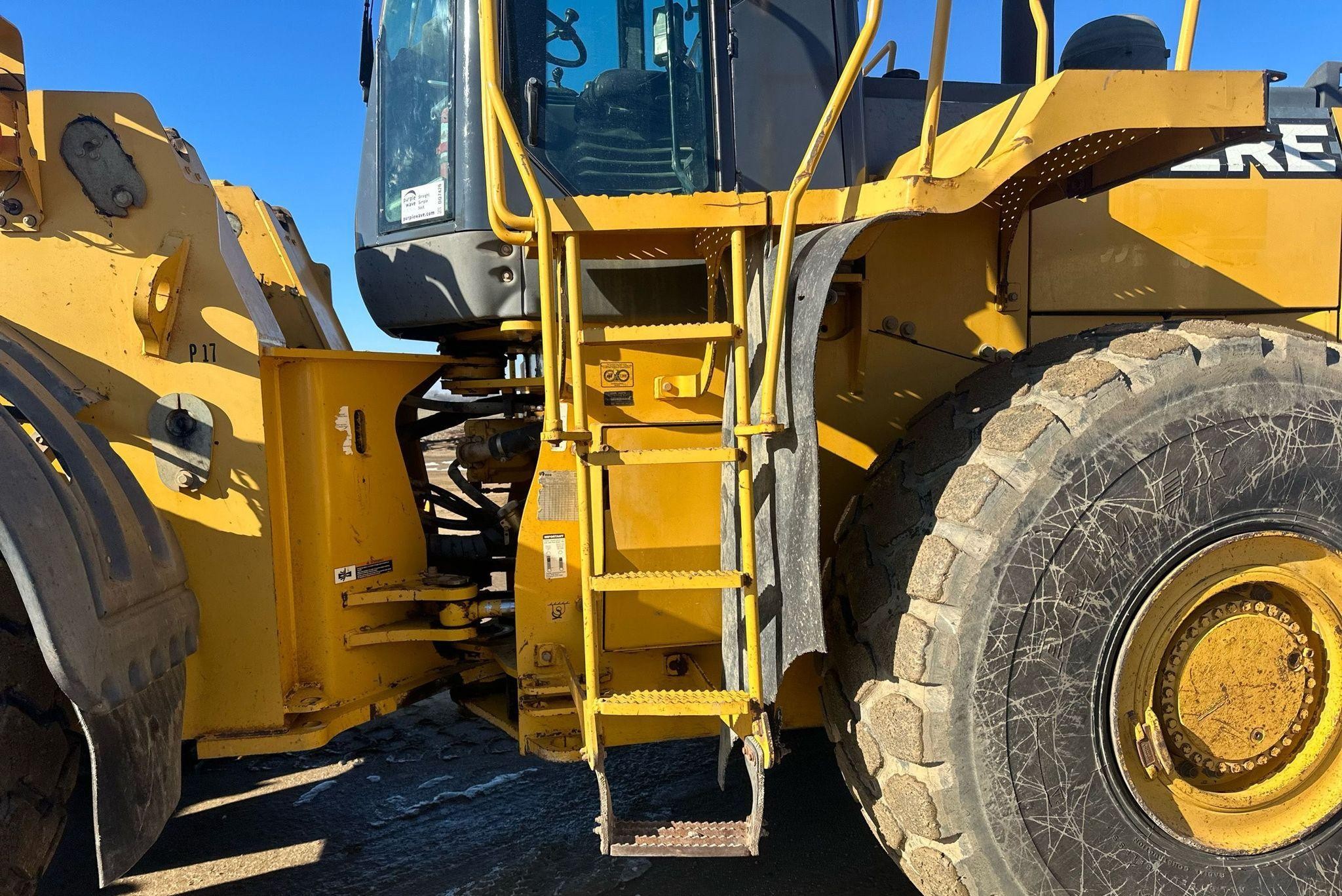 gallery 2006 John Deere 844J wheel loader