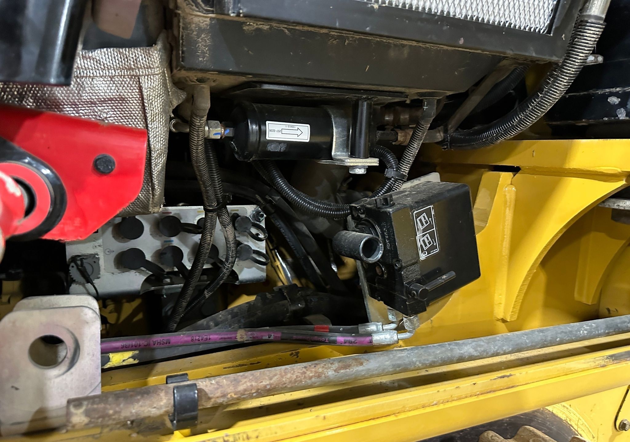 gallery 2016 Caterpillar 953D track loader