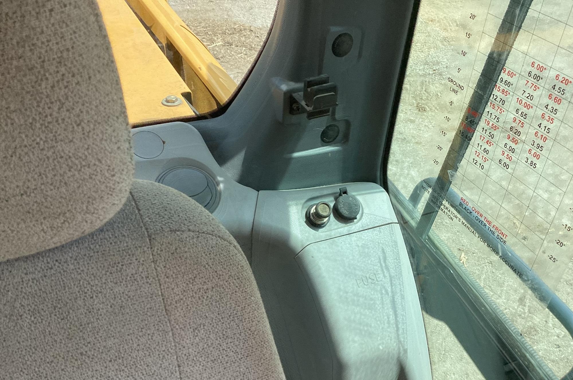 gallery 2014 John Deere 130G Excavator