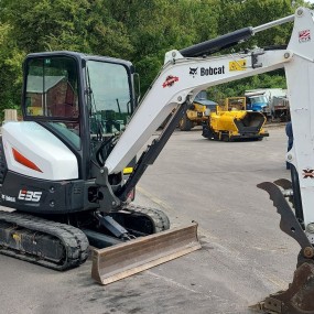 2020 Bobcat E35i mini excavator