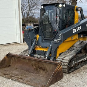 2019 John Deere 333G  tracked skid steer loader