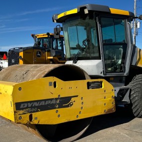 2015 Dynapac CA2500D Single Drum Vibratory Roller