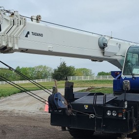 2011 Tadano GR300XL crane