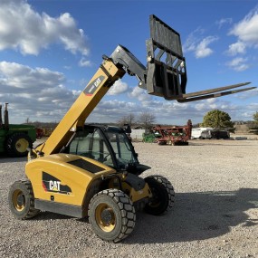 2015 Caterpillar TH255C Telehandler