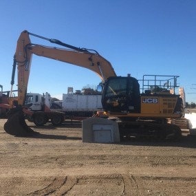 2014 JCB JS220LC EXCAVATOR
