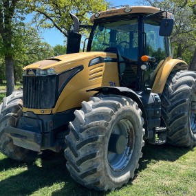 2014 Challenger MT585D tractor