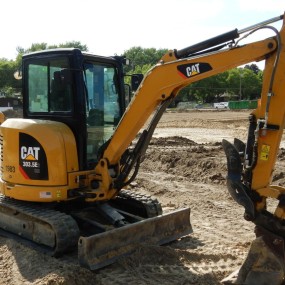 2017 Caterpillar 303.5 E2 mini excavator