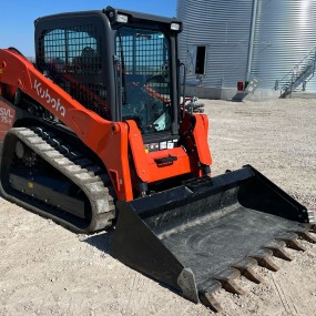 2022 Kubota SVL75-2 tracked skid steer loader